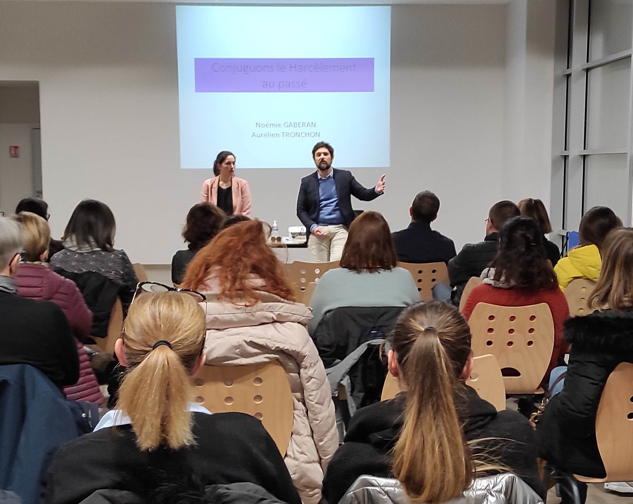 Harcèlement scolaire : une conférence pour les parents d’élèves 